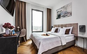 City Center - Walowa I Popieluszki By Apartmore